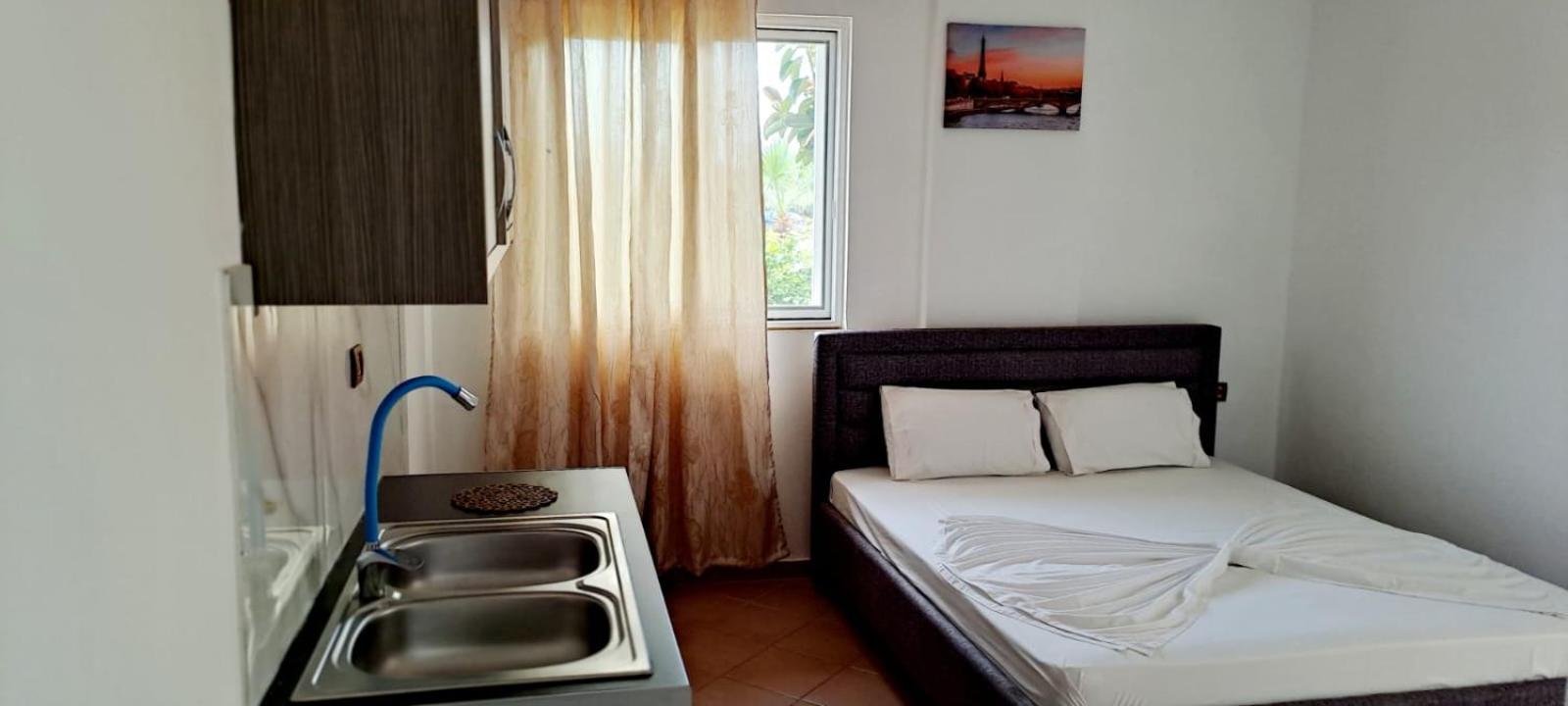 Bashkim Apartment